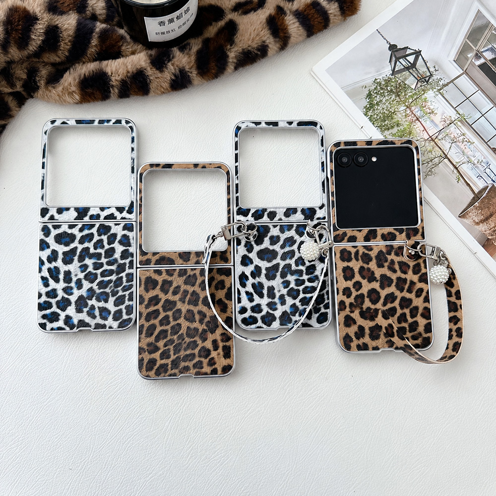 Leopard Print Folding Flip Pho - огляд і ціна Men'S Vegan Accessories