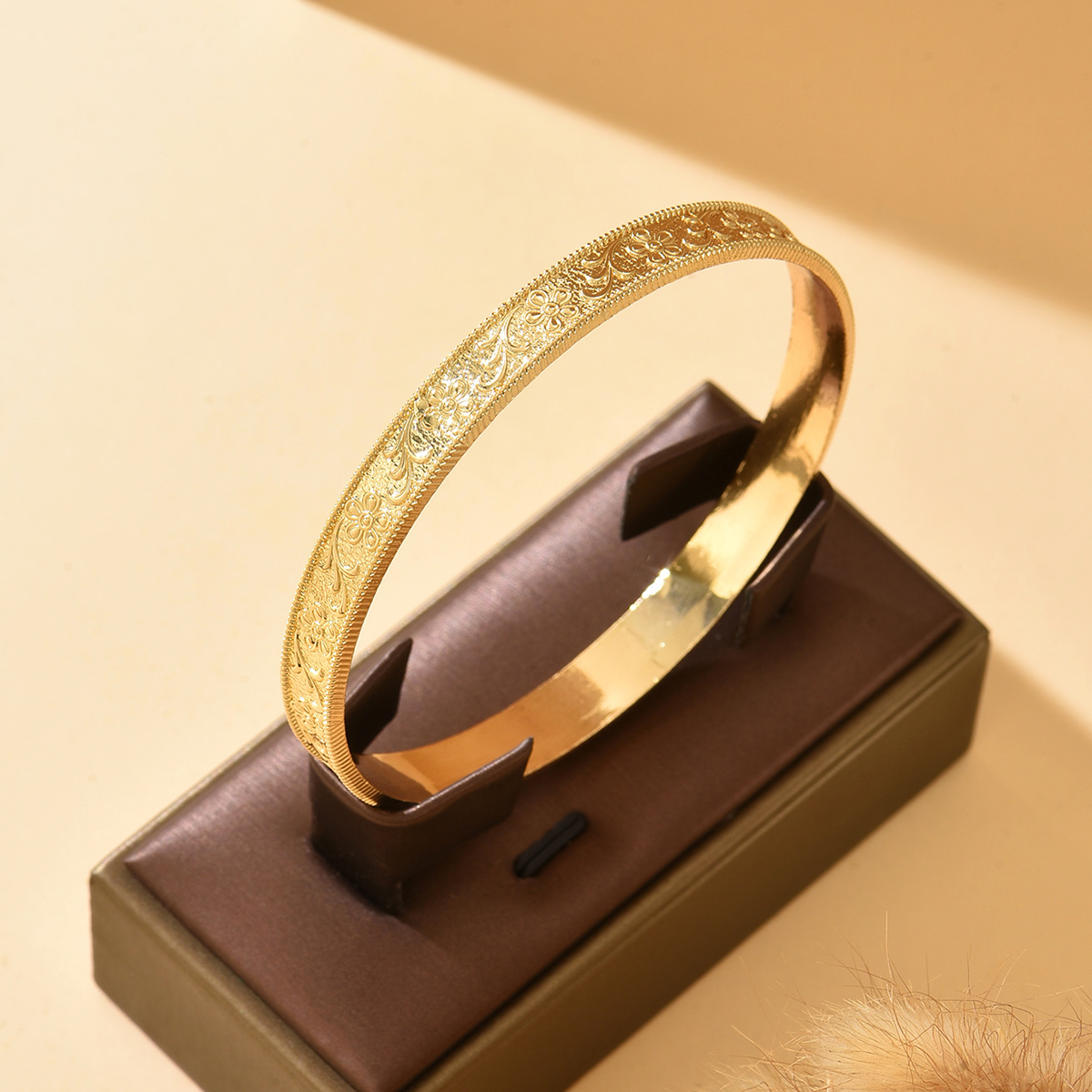 Golden Bride Hand Accessory wi - огляд і ціна Men Accessories Elegant